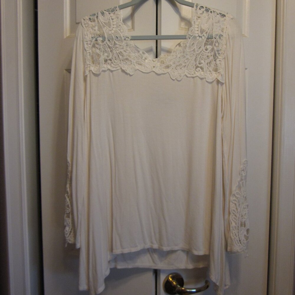 Kate & Mallory Ivory Lace LS Tunic Sz L